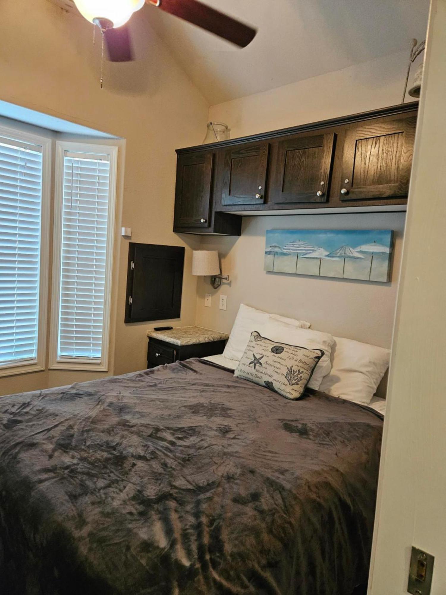 Live Oak Landing Hotel Freeport Luaran gambar